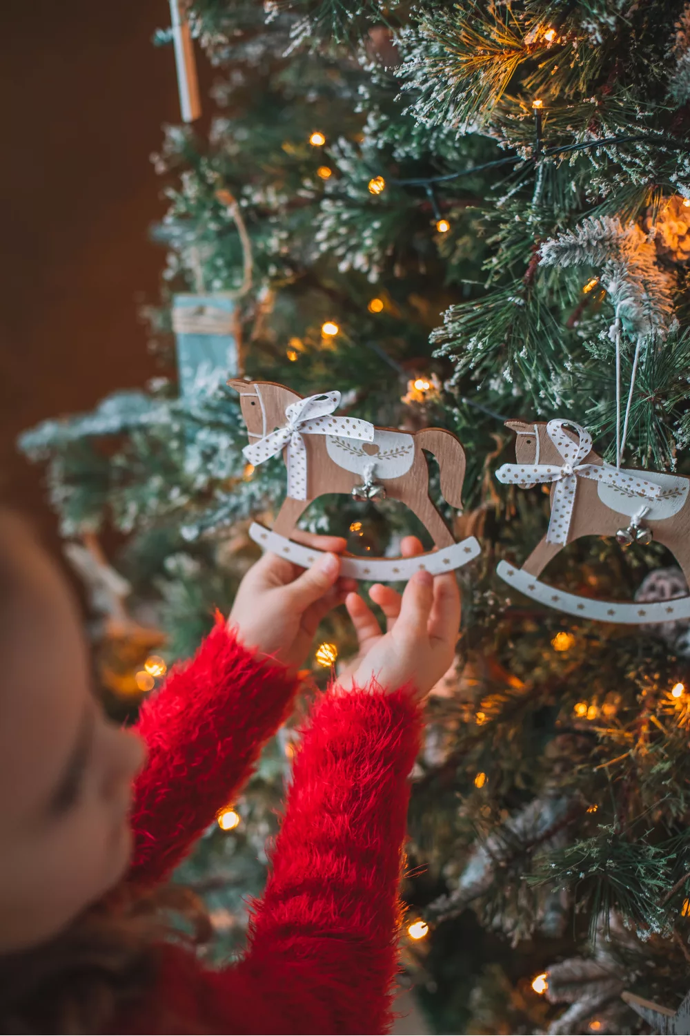 How to Involve Kids in Christmas Decorating Without Stress